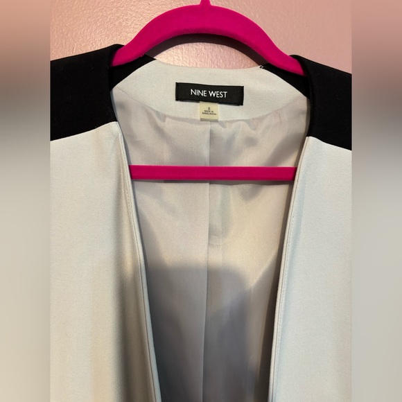Nine West Blazer- size 8 - Picture 3 of 6